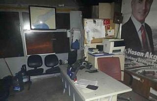 Büyükçekmece’de akli dengesi bozuk şahıs zabıta...