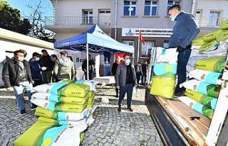 Büyükşehir, üreticiye iklim dostu yem bitkisi...