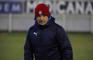 Çalımbay’ın aklı Galatasaray maçında!