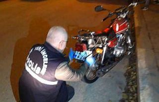 Çalıntı motosiklet terk edilmiş halde bulundu