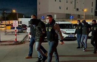 Çarptıkları kadının ölümüne sebep olan şüpheliler...