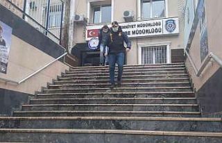 Çarşafla evden çıkarttıkları kasayı, çöp...