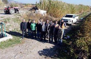 Çiftçinin yardımına Başkan Erol yetişti