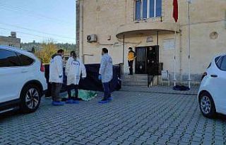 Cinnet getiren şahıs eşini öldürdükten sonra...
