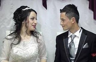 Çocuğunun gözü önünde karısını bıçaklayan...