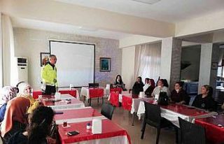 Çocuk Destek Merkezi Müdürlüğü personeline trafik...