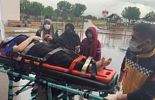 Dengesini kaybedip balkondan düşen kadın yaralandı