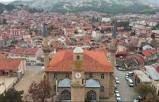 Depremin ardından ayağa kaldırılan tarihi saat...