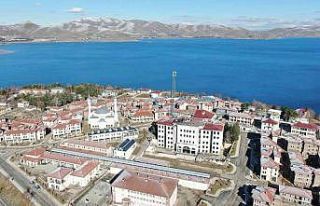 Depremin merkezi Sivrice’deki göl manzaralı TOKİ...