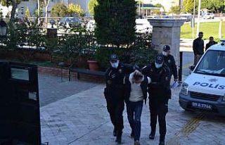 Didim’de doktora kafa atan saldırgan adliyeye sevk...