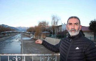 Dondurucu soğuk sonrası nehirler buz tuttu