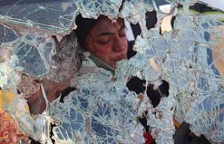 Dondurucu soğukta sağlık personeli ve üniversitesi...