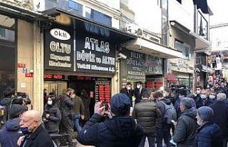 Dövizin düşmesiyle Kapalıçarşı’da yoğunluk...