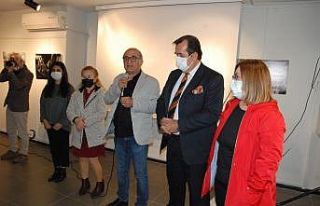 Dr. Ülkü ve sağlık çalışanlarına saygı ekinliği
