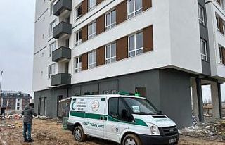 Dün işe başladığı inşaatta yüksekten düşerek...