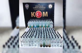 Edirne’de durdurulan otomobilde 260 şişe kaçak...