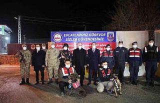 Elazığ protokolü yeni yıla güvenlik güçleriyle...