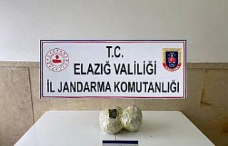 Elazığ’da 1 kilo 700 gram uyuşturucu madde ele...