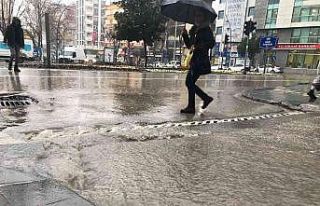 Elazığ’da sağanak yağış etkili oldu