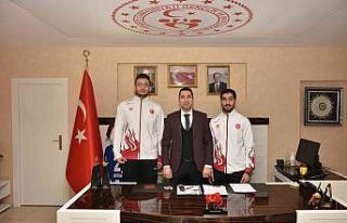 Elazığlı sporcular, Karadağ’dan madalyayla döndü