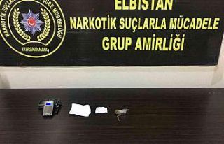 Elbistan’da 2 torbacı tutuklandı