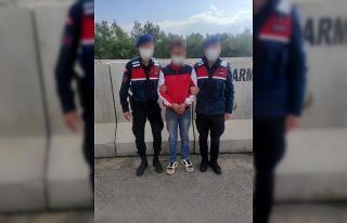 Elektrik kablolarını kesip çalan zanlı yakalandı