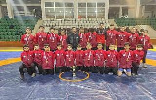 Eleşkirt’li güreşçiler Iğdır’da şampiyon...