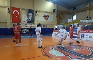 Engel tanımayan sporculardan dostluk maçı