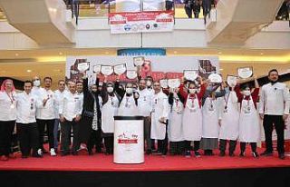 Engelliler çikolata yapmayı öğrendi