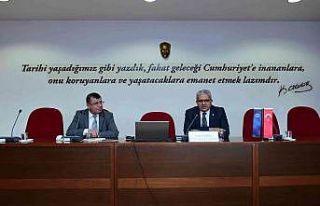 EOSB Nadir Küpeli İİBF’de öğrencilerle bir...