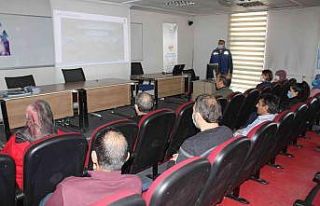 Erzincan Gençlik Merkezi personeline afet bilinci...