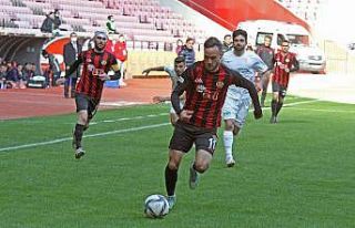 Es-Es ilk devrenin en az kazanan takımı oldu