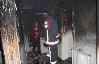 Eski sevgilisinin evini benzin döküp ateşe verdi:...