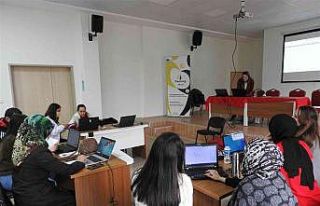 “eTwinning” projesi ilçelerle buluşuyor