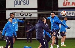 Fenerbahçe, Eintracht Frankfurt hazırlıklarını...