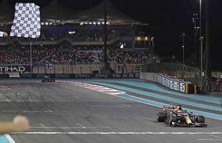 Formula 1’de şampiyon Max Verstappen
