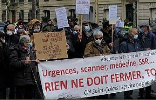 Fransa’da sağlık çalışanları yeniden sokağa...