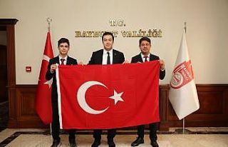 Gaziantep’ten gönderilen bayrak ve toprak Bayburt’ta...