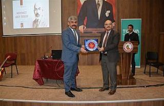 Gediz’de “Yüreklerde Âkif, Dillerde Hürriyet”...