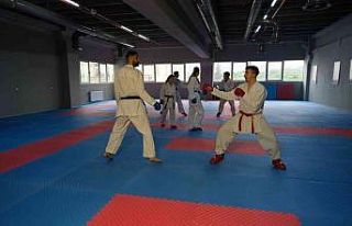 Geleceğin karate antrenörleri bilimsel yöntemlerle...