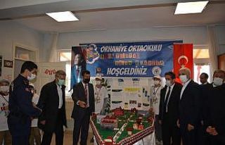 Genç beyinlerin bilim aşkı