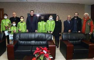 Genç sporculardan Başkan Tosun’a ziyaret