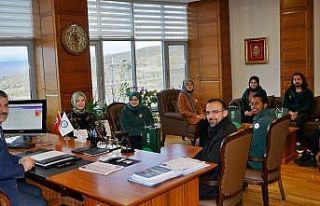 Genç Yeşilay Topluluğu’ndan Rektör Çiftçi’ye...