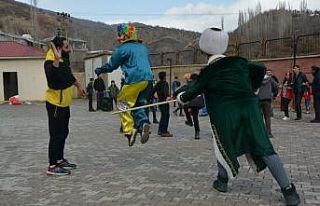Gençlik merkezinden okullarda farklı etkinlikler
