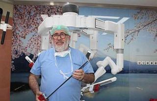 Genel cerrahi operasyonlarında “Robotik Cerrahi”