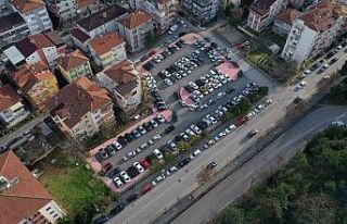 Gölcük’te 84 araçlık otopark trafiği rahatlattı