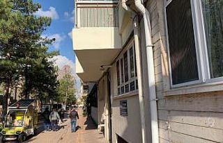 Gündeme gelen hasarlı balkon tamir edildi