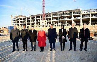 Gürkan, yeni şire pazarını inceledi