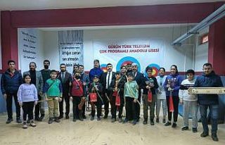 Gürün’de okçuluk kursu tamamlandı