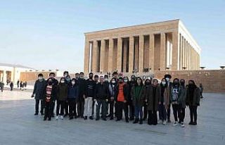 Haliliyeli öğrenciler Ankara’yı gezdi